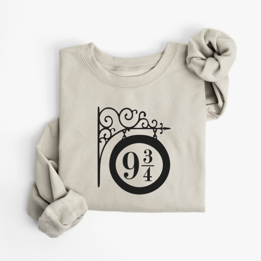 SWEATSHIRT STATION 9 3/4